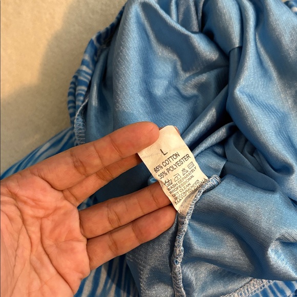 Blue and White Ruched Dress - Picture 4 of 6